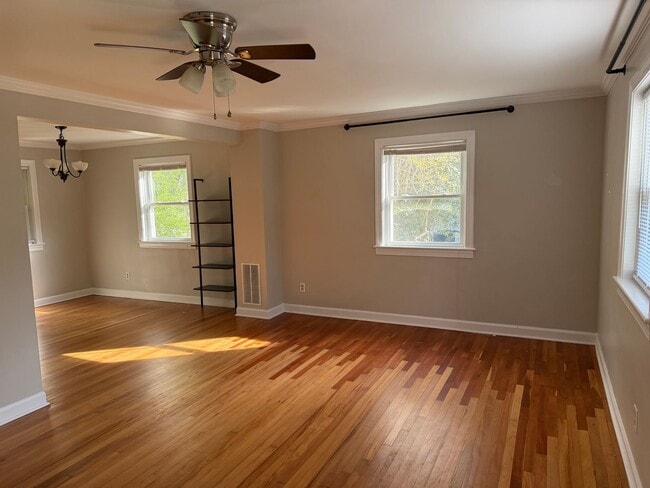 Building Photo - Comfort & Style: 2-Bedroom Raleigh Townhouse