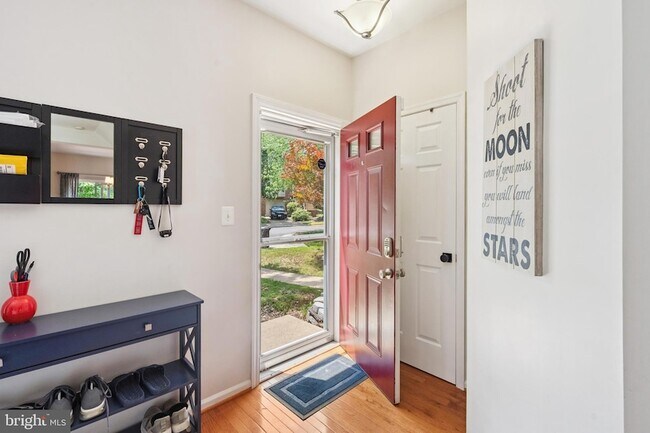 Foto del edificio - 2610 Grayton Ln