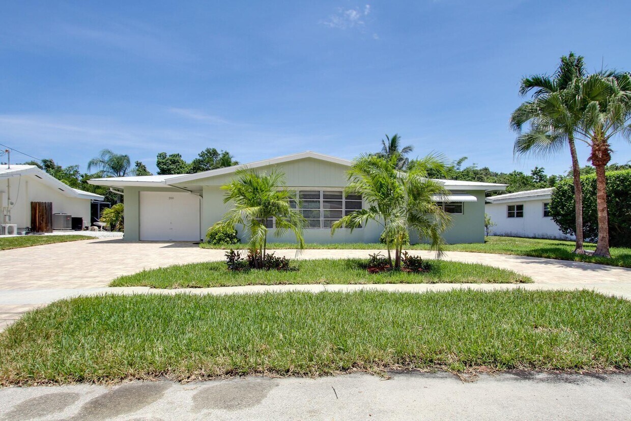 200 SW 6th Ave, Boca Raton, FL 33486 House for Rent in Boca Raton, FL