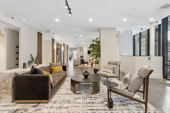 Lobby Lounge - Hudson House West