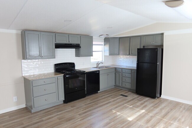 cocina - 124 N Violet St