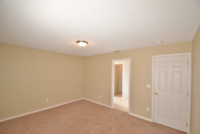 Building Photo - 10747 Crescendo Loop