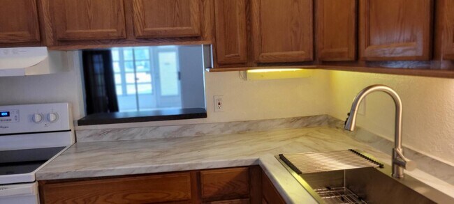 Building Photo - 2700 Casita Way