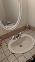 Building Photo - 9109 Bronze Bell Cir