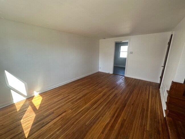 Foto del edificio - 247 Hancock Ave