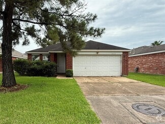 Building Photo - 5010 Woodland Meadows Ln
