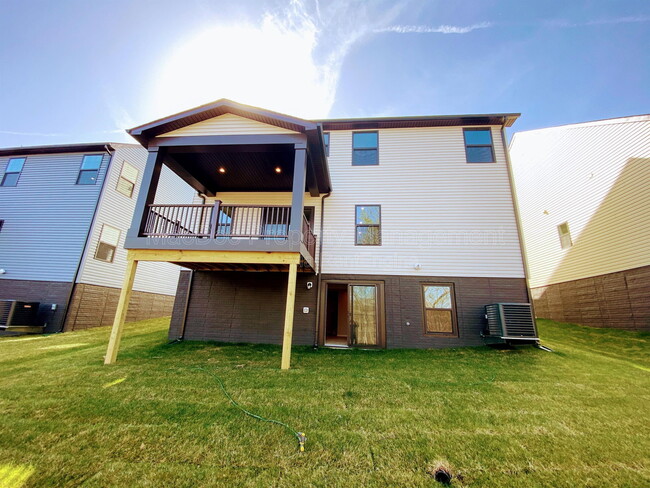 Building Photo - 1226 City View Ln