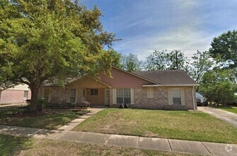 Building Photo - 3847 Westmeadow Dr