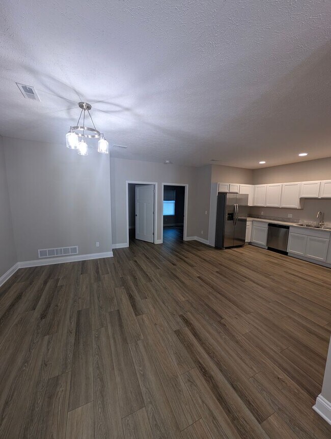 Foto del edificio - 2 Bedroom Ranch Treadway Ponds
