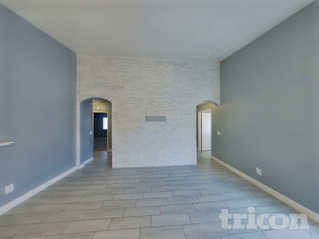 Foto del edificio - 8610 W Echo Ln