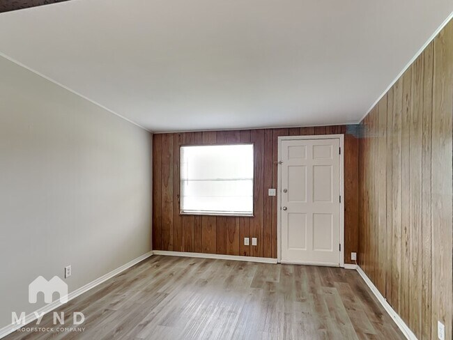 Building Photo - 10520 Monaco Dr