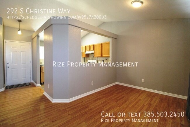 Foto del edificio - 292 Christine Way