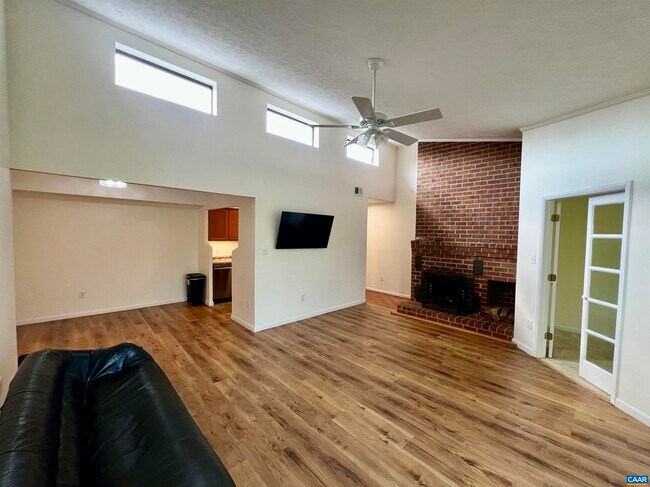 Building Photo - 116 Turtle Creek Rd