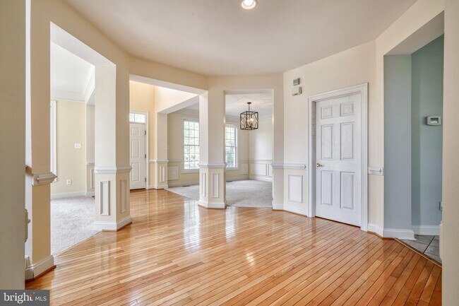 Foto del edificio - 8909 Ricky Trevor Rd