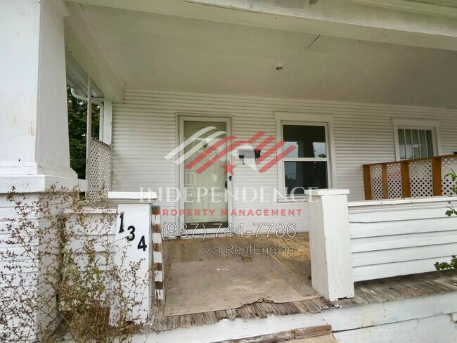 Foto del edificio - 134-136-136 E Cecil St