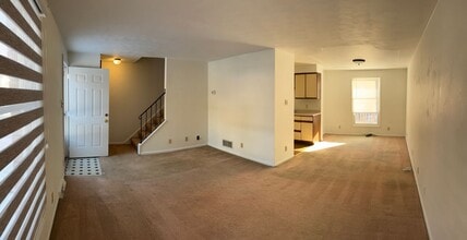 Building Photo - 197 Seavey Rd