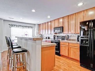 Foto del edificio - 9792 Mayfair St
