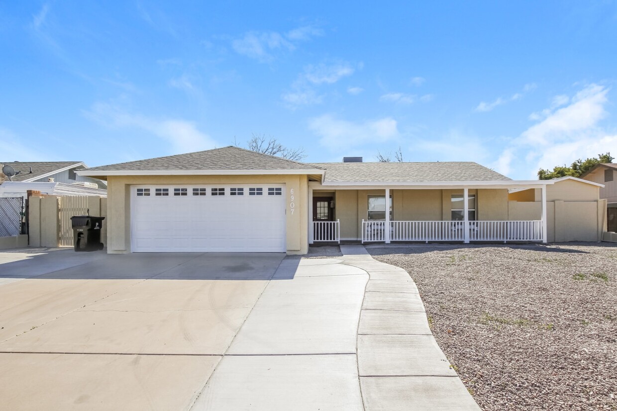 Primary Photo - 6907 W Beryl Avenue