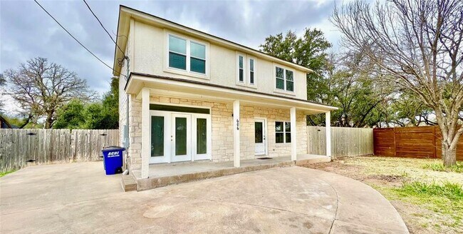 Building Photo - 606 Wicklow Dr
