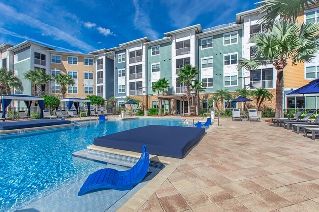 Building Photo - Sola South Lux Apartments