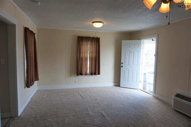 Building Photo - 1604 Coyote Blvd