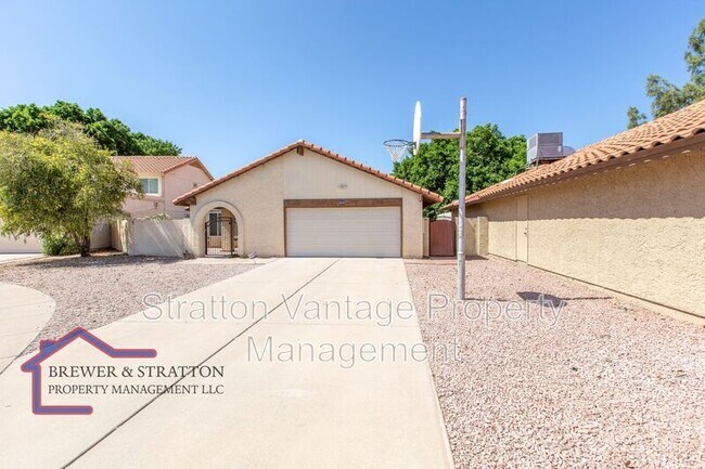Building Photo - 2318 W Lompoc Cir