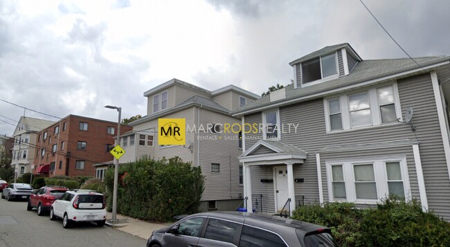 Foto del edificio - 240 Parker Hill Ave