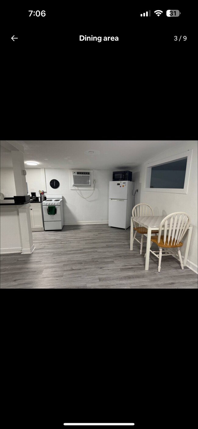 Foto del edificio - 3417 W Leroy St