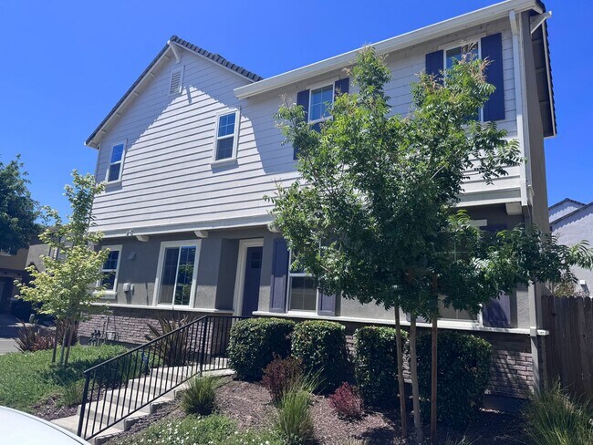 Foto del edificio - 3 BR/2.5BA | Newly Renovated Single Family Home | 1-Car Garage |Near Franklin Blvd!