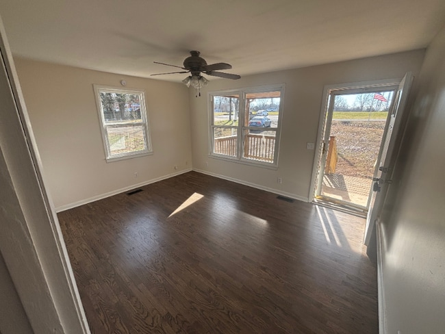 Building Photo - 101 Circle Dr