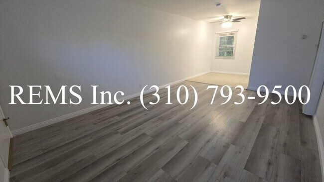 Foto del edificio - Remodeled 1 Bedroom Upstairs Apartment w/ ...