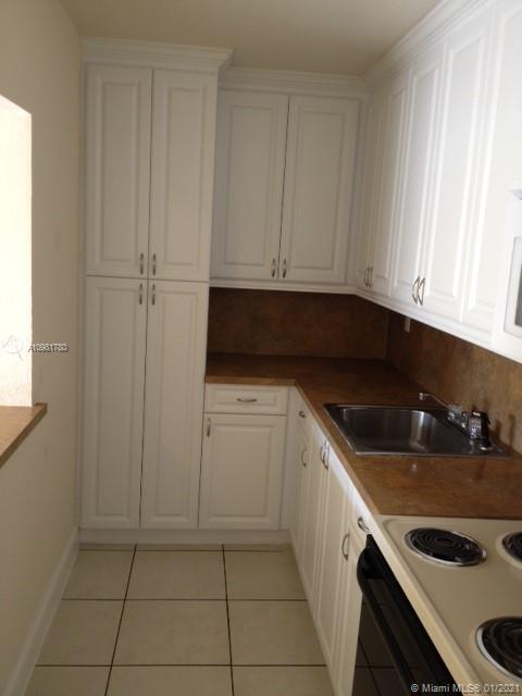 Building Photo - 4520 NW 79th Ave