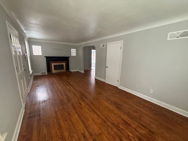 Foto del edificio - 9066 Pallardy Ln