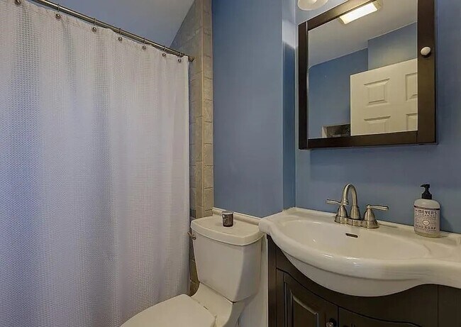 Foto del edificio - 52 Nightingale Ave