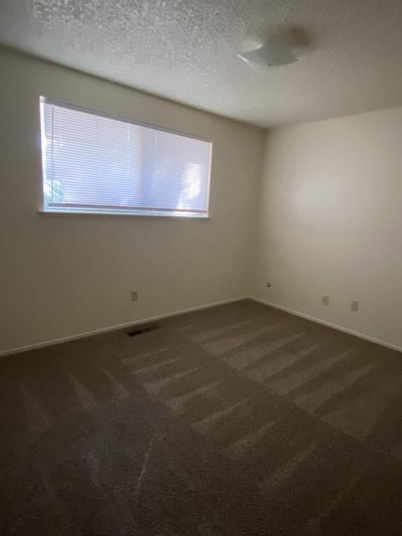 Building Photo - 105 W Gardengate Way