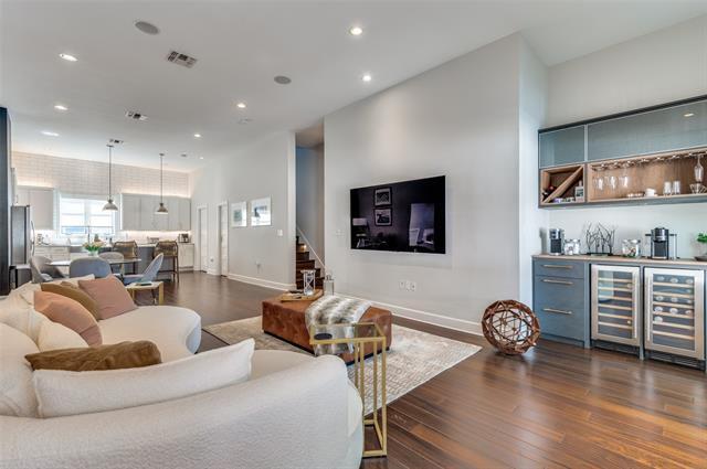 Building Photo - 3210 Carlisle St