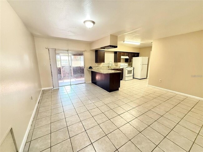 Building Photo - 1507 N Thacker Ave