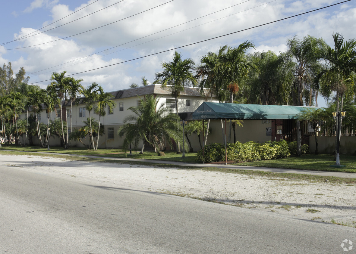 Primary Photo - Biscayne Park