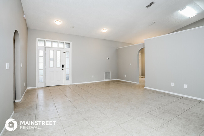 Building Photo - 12632 Belrose Ave