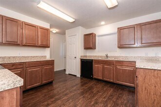 Building Photo - 21835 N Werrington Way