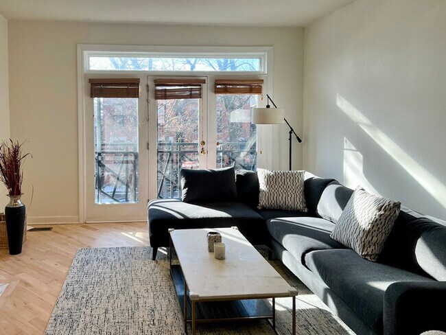 Foto del edificio - 2212 W Huron St