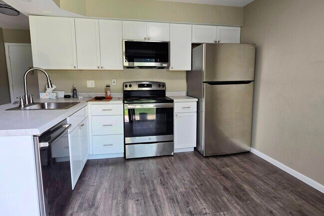 Foto del edificio - 703 Colby Ct