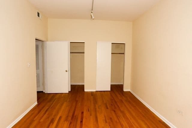 Building Photo - 1424 N Dearborn St