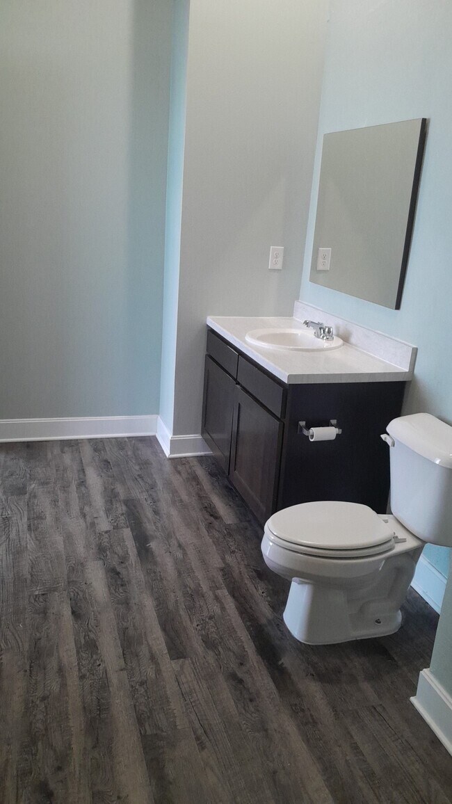 Apartamento de 1 o 2 habitaciones y baño. - Harrison Court Apartments