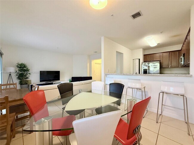 Foto del edificio - 10600 NW 88th St
