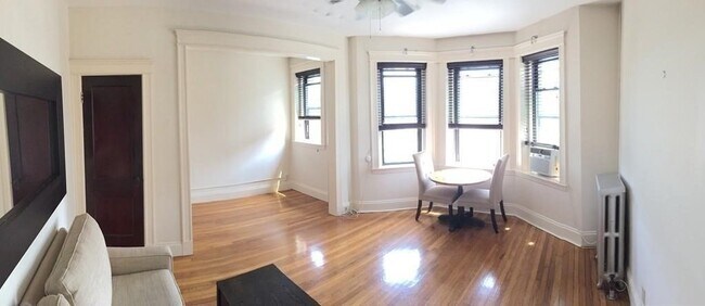 Foto del edificio - 43 Glenville Ave