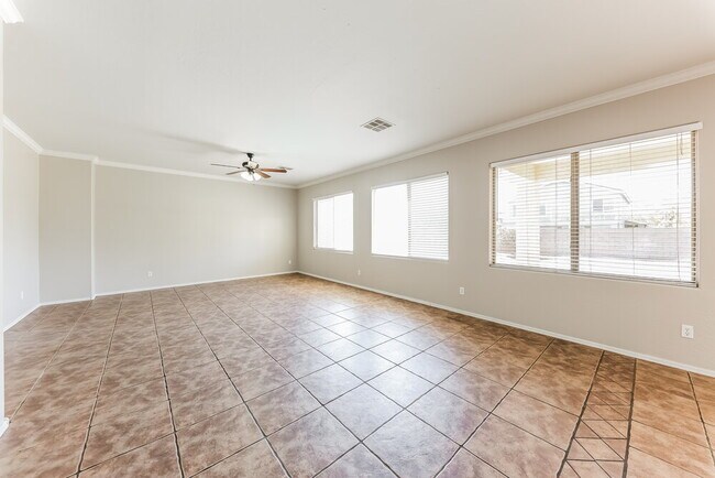Building Photo - 14807 W Larkspur Dr