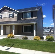 Building Photo - 1290 Lost Trail Dr