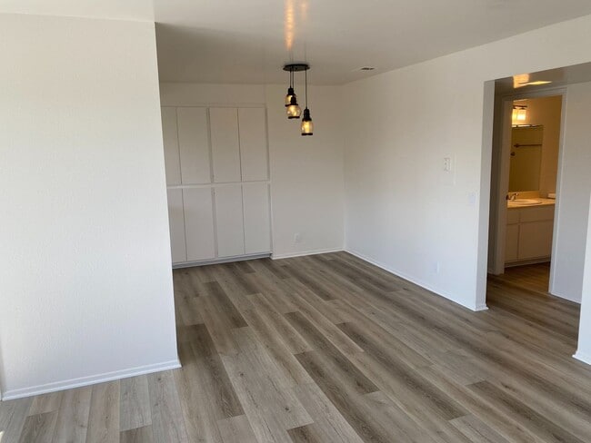 Building Photo - Spacious 4/2 condo available soon!