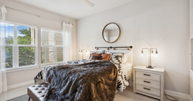 Building Photo - Wilder